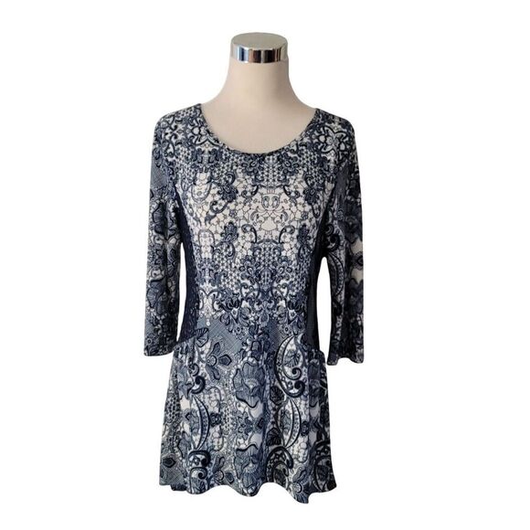 Paisley Blue Print Lace High Low Hem Top Size S/M - Picture 3 of 7